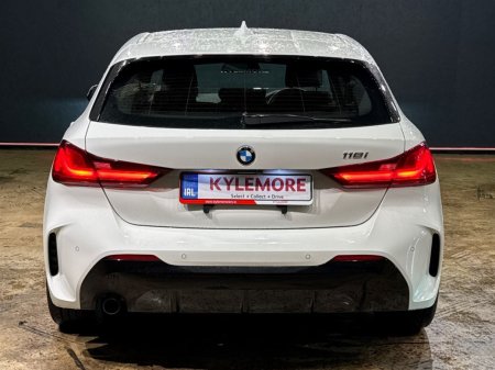 2024 BMW 1-Series - photo 4