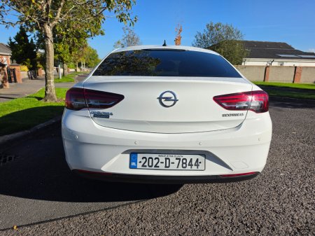 2020 Opel Insignia - photo 7