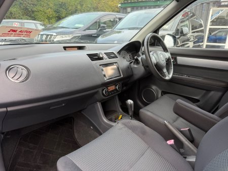 2011 Suzuki Swift - photo 14