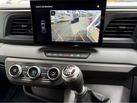 2026 Nissan Interstar - photo 18