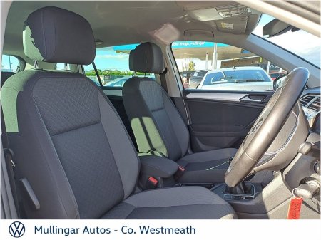 2020 Volkswagen Tiguan - photo 8