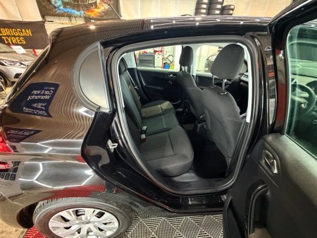 2017 Peugeot 208 - photo 14