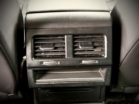 2020 Volkswagen Touareg - photo 28