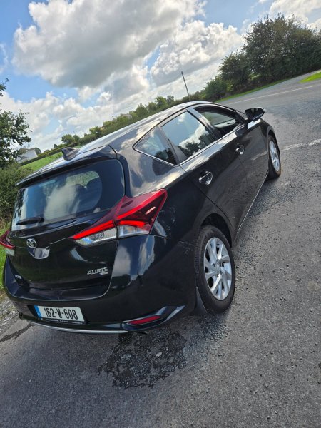 2016 Toyota Auris - photo 4