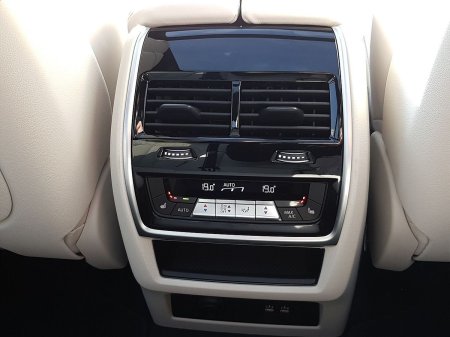 2026 BMW X7 - photo 28