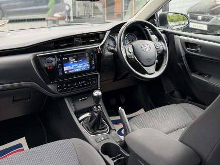 2017 Toyota Corolla - photo 21