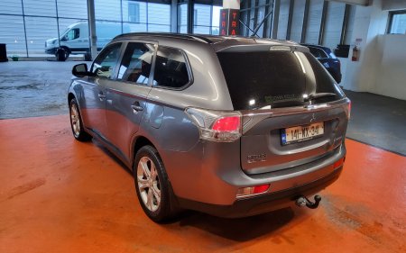 2014 Mitsubishi Outlander - photo 4