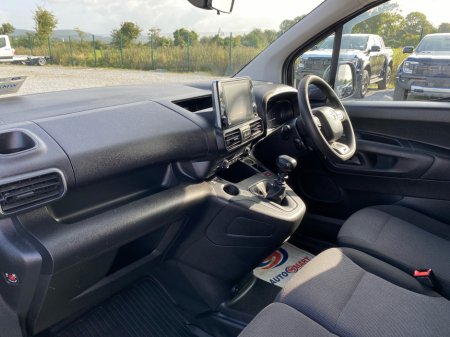 2022 Toyota Proace - photo 3
