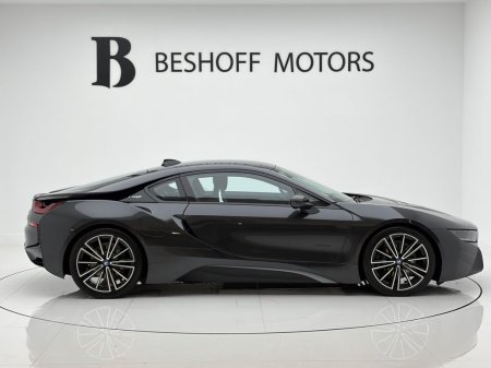 2020 BMW i8 - photo 7