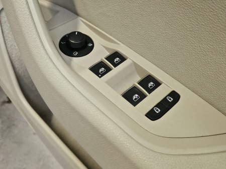 2018 Skoda Superb - photo 8