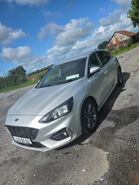 2020 Ford Focus - photo 2