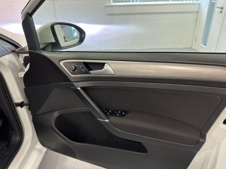 2014 Volkswagen Golf - photo 21