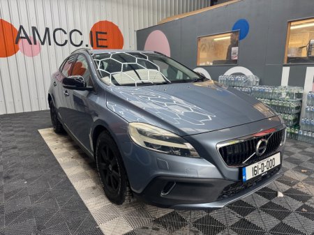 2016 Volvo V40 2016 VOLVO V40 CROSS COUNTRY D4 KINETIC AUTOMATIC 2.0/ PARKING CAMERA/ CRUISE CONTROL