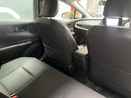 2025 Toyota Prius - photo 15