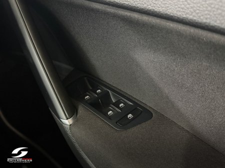2020 Volkswagen Golf - photo 20