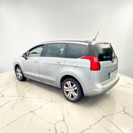 2015 Peugeot 5008 - photo 20