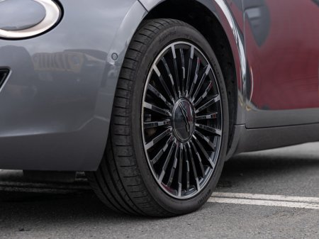 2024 Fiat 500e - photo 11