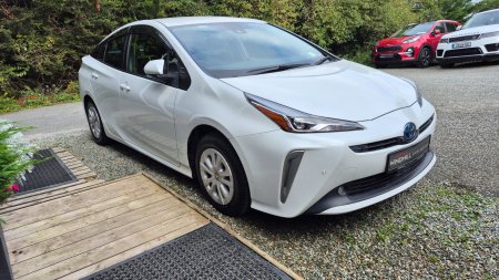 2021 Toyota Prius - photo 2