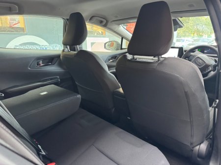 2024 Toyota Prius - photo 17