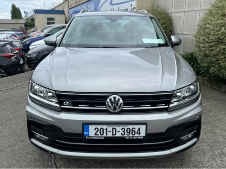 2020 Volkswagen Tiguan - photo 2