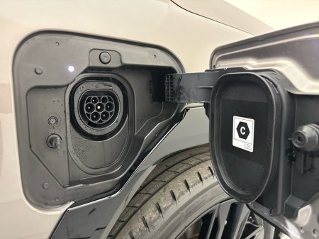 2027 Toyota RAV4 - photo 15