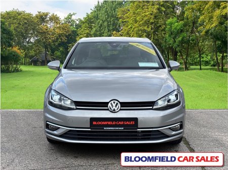 2019 Volkswagen Golf - photo 2