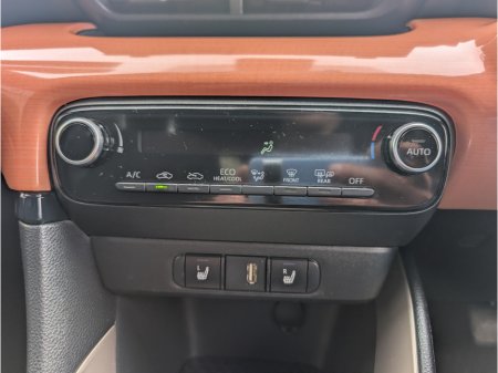 2020 Toyota Yaris - photo 16
