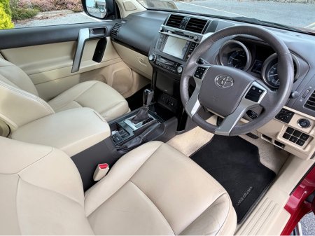 2017 Toyota Land Cruiser - photo 9