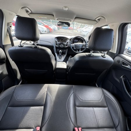 2015 Ford Focus - photo 11