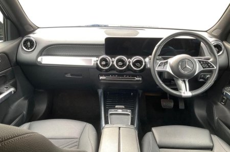 2025 Mercedes-Benz GLB - photo 10