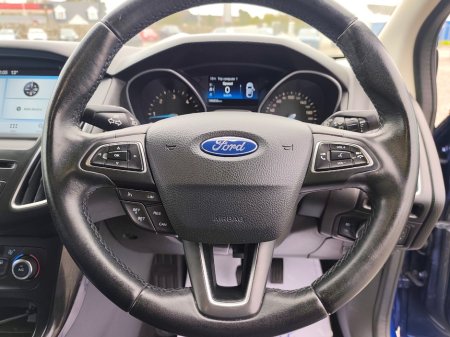 2017 Ford Focus - photo 11