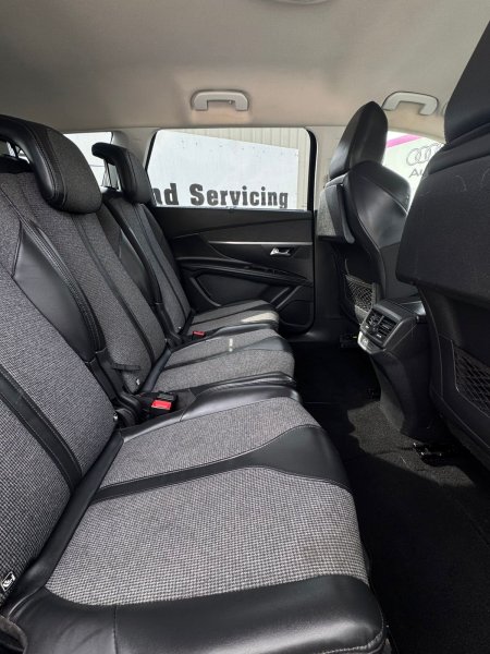 2018 Peugeot 5008 - photo 21
