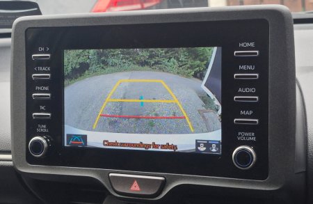 2022 Toyota Yaris - photo 24