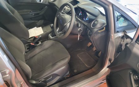 2013 Ford Fiesta - photo 11