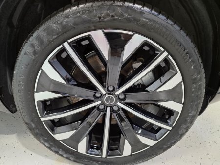 2025 Volvo XC90 - photo 8