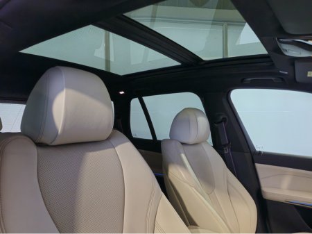 2022 BMW X5 - photo 6