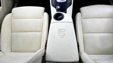 2016 Porsche Panamera - photo 23