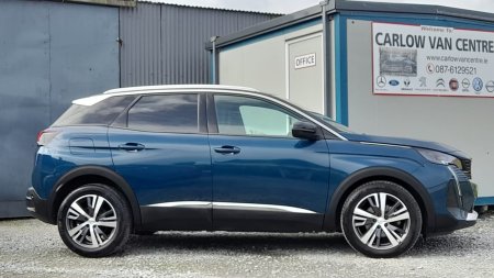 2023 Peugeot 3008 - photo 2