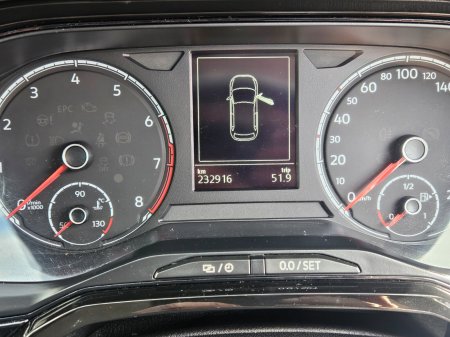 2018 Volkswagen Polo - photo 2