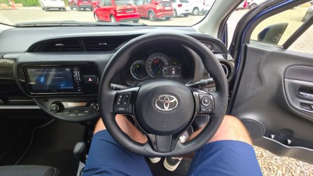 2018 Toyota Vitz - photo 19