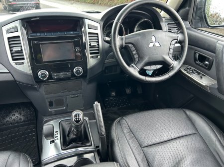 2018 Mitsubishi Pajero - photo 18