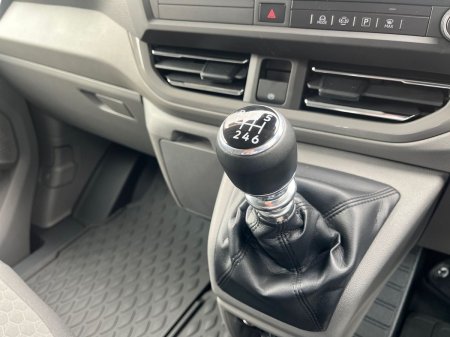 2026 Volkswagen Transporter - photo 10
