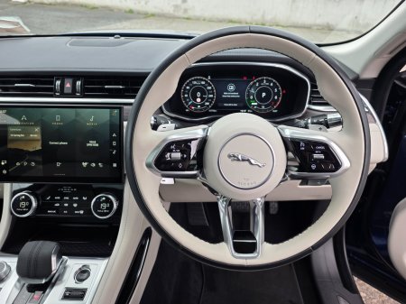 2022 Jaguar F-Pace - photo 22