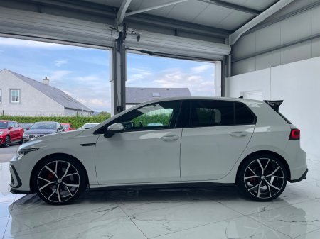 2021 Volkswagen Golf - photo 8