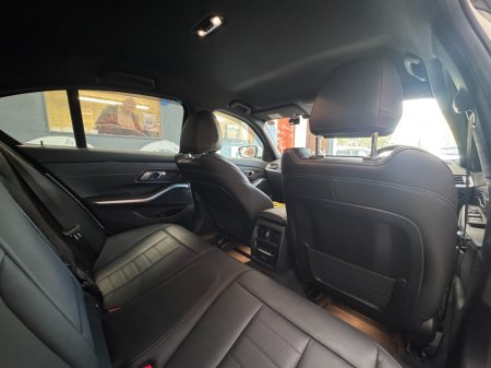 2023 BMW 3-Series - photo 22