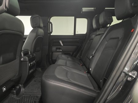 2023 Land Rover Defender - photo 4