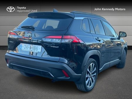 2024 Toyota Corolla Cross - photo 2