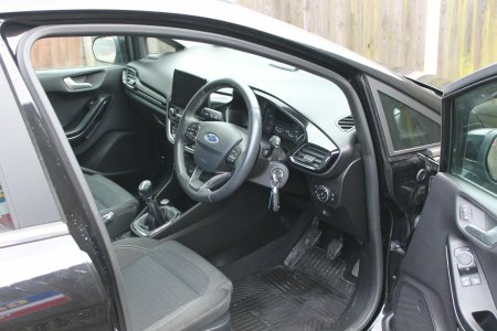 2020 Ford Fiesta - photo 7