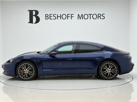 2020 Porsche Taycan - photo 2