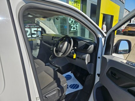 2023 Opel Vivaro - photo 10